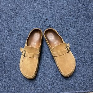 Birkenstocks worn good shape